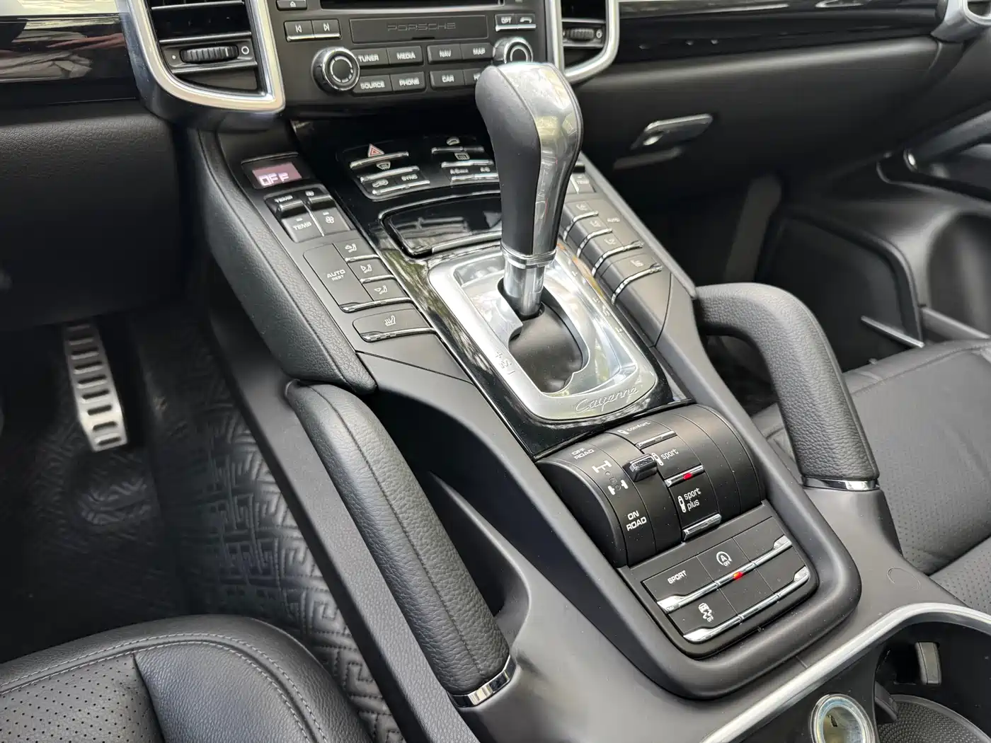 Porsche Cayenne 2016 Cayenne 3.0T фото 12