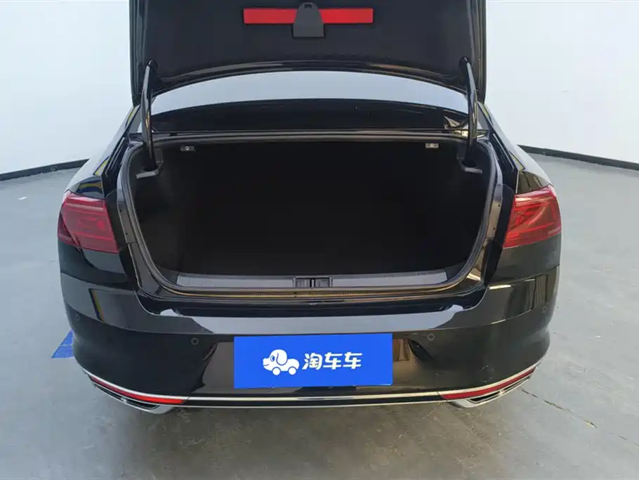 Volkswagen Magotan 2023 2 Million Units Anniversary Edition 330TSI DSG Leading Type фото 4
