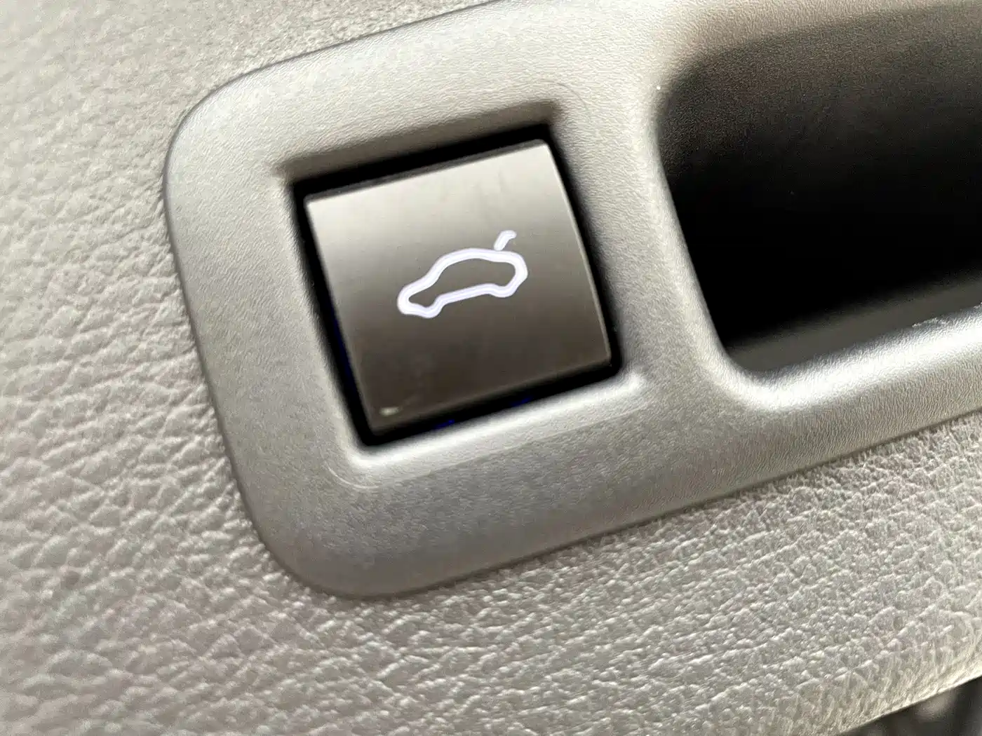 Toyota Sienna 2024 2.5L Hybrid Comfort Edition фото 25