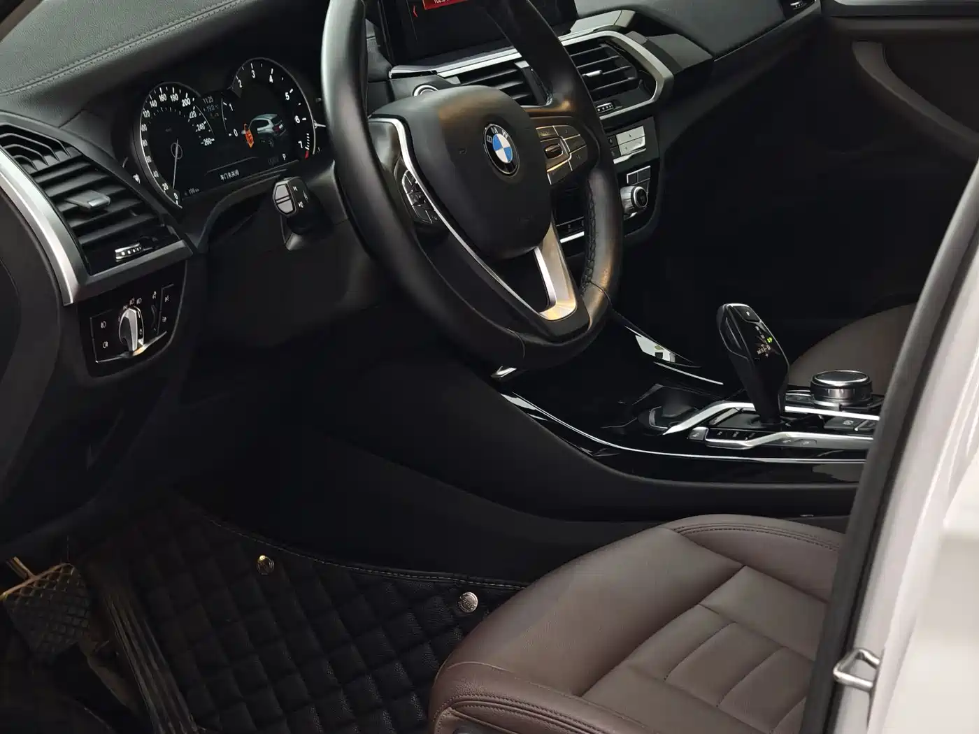 BMW X3 2018 xDrive25i Luxury Package China VI фото 5