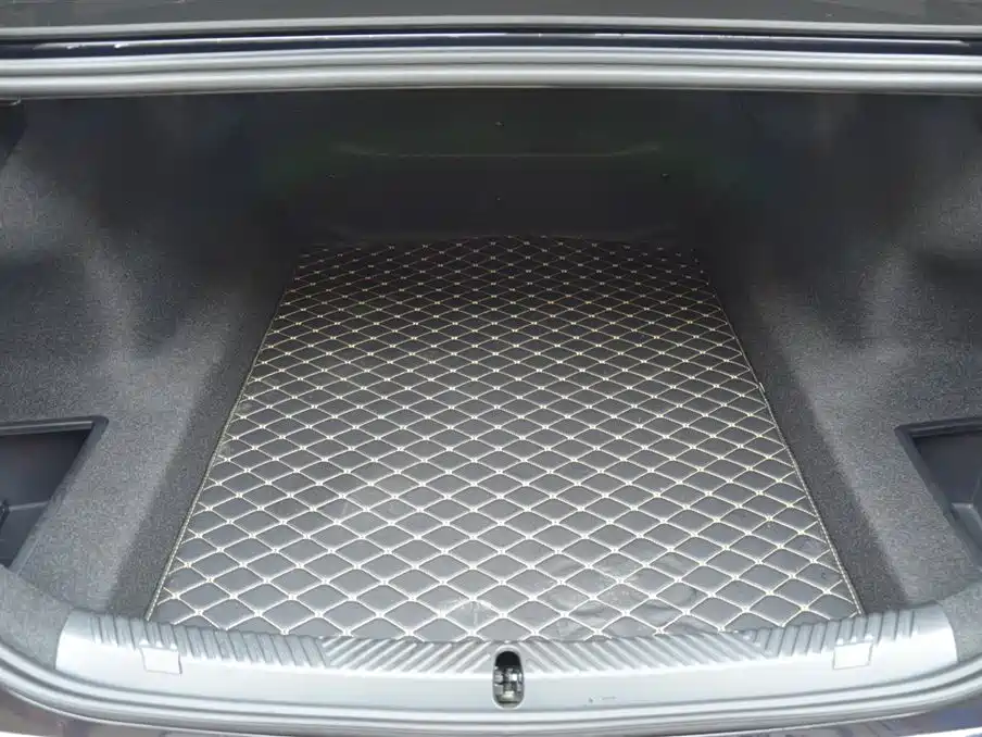 BMW 5 Series 2026 Model Year Facelift 530Li Leading M Sport Package фото 18