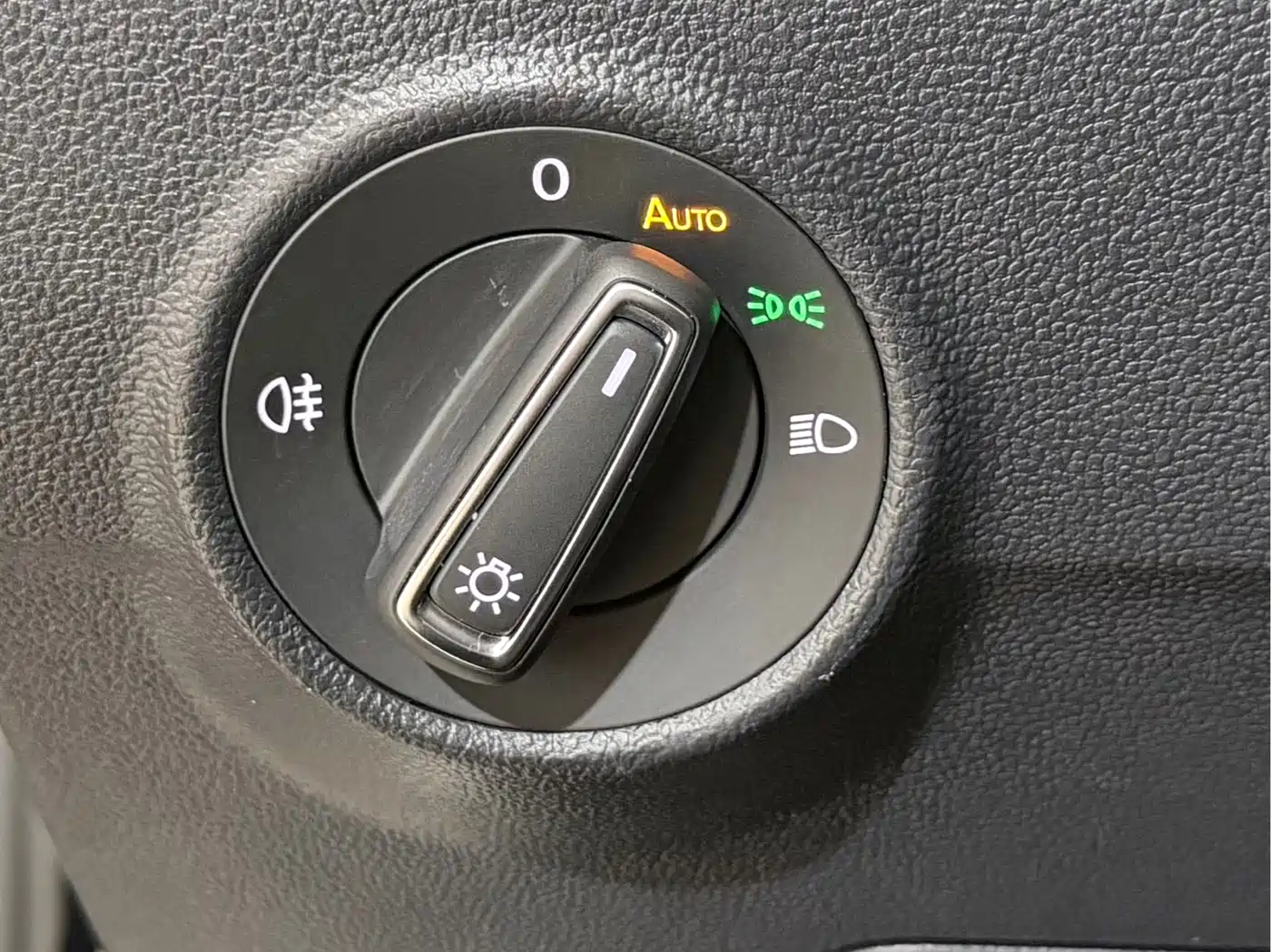 VOLKSWAGEN T ROC EXPLORING SONGS