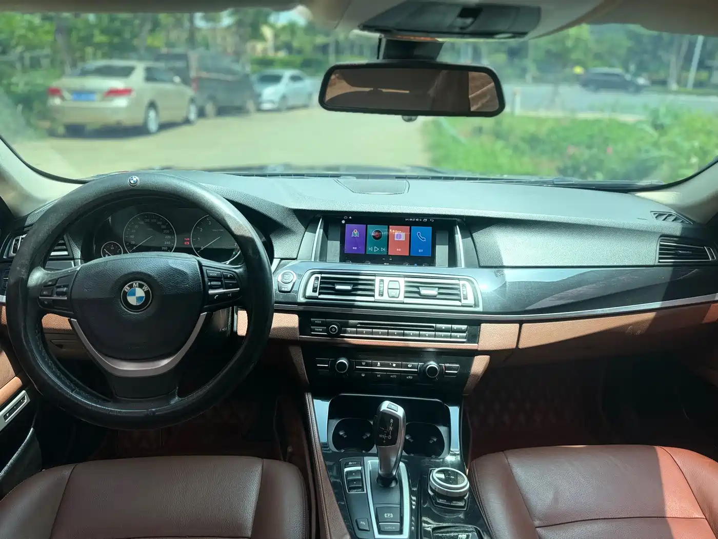 BMW 5 Series 2014 520Li Elegance фото 6