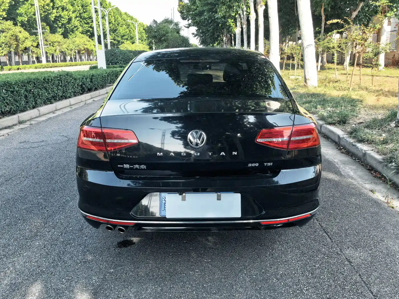 Photo 7 - Volkswagen Magotan