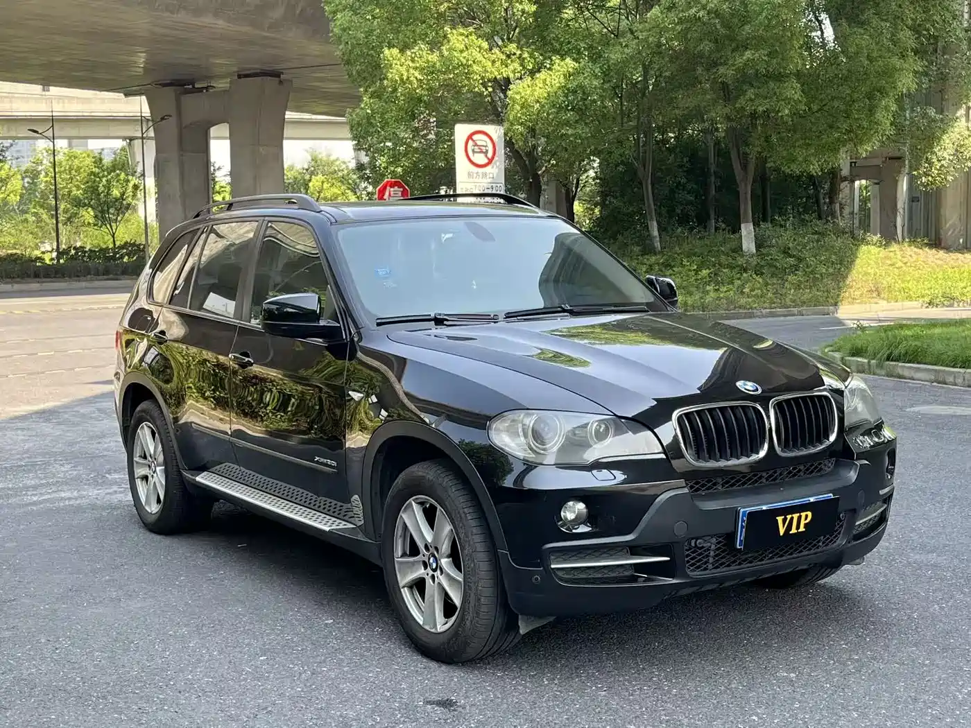 BMW X5 (Import) 2009 xDrive30i Leading фото 4