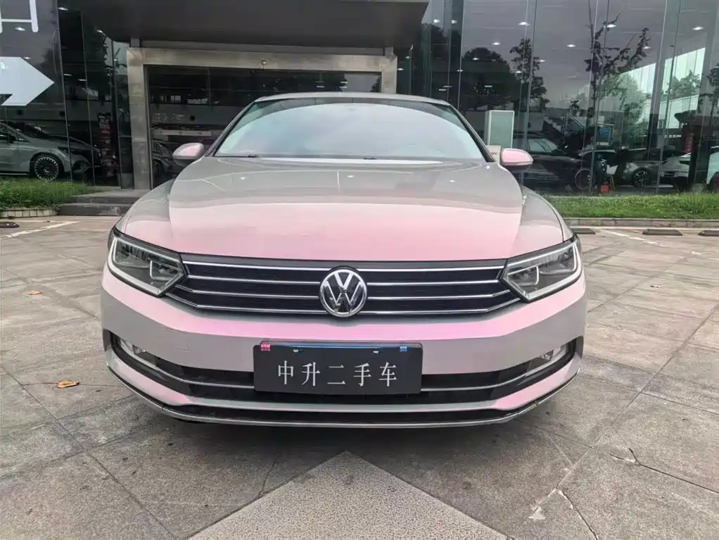 Volkswagen Magotan 2018 330TSI DSG Leading фото 2