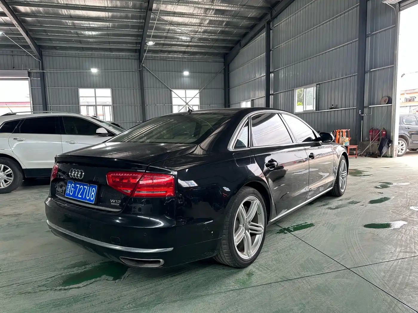Audi A8 2011 2011 A8L 3.0 TFSI quattro Comfort (213kW)