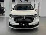 Photo 2 - Honda Odyssey