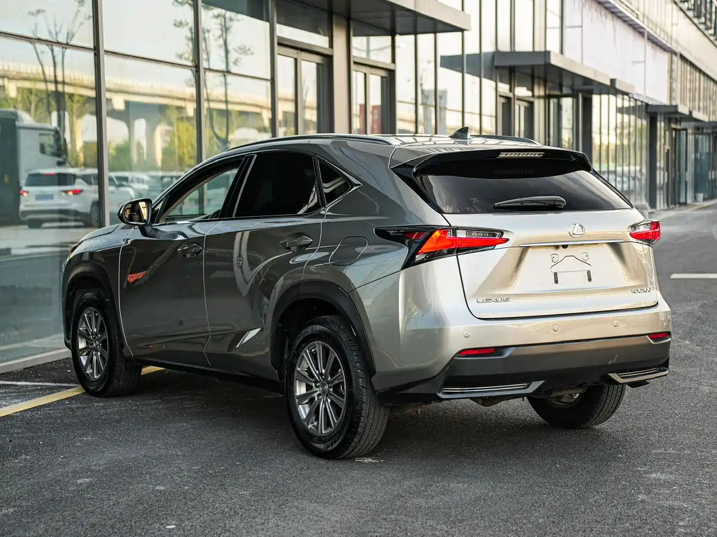 Lexus NX 2016 200 AWD F Sport фото 6