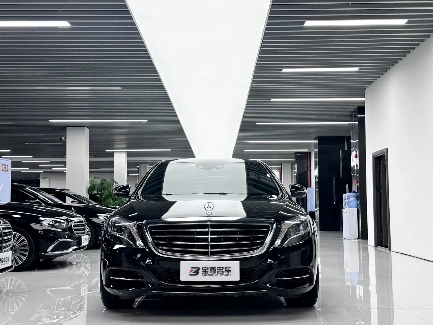 Mercedes-Benz S-Class 2014 S 320 L Luxury фото 2