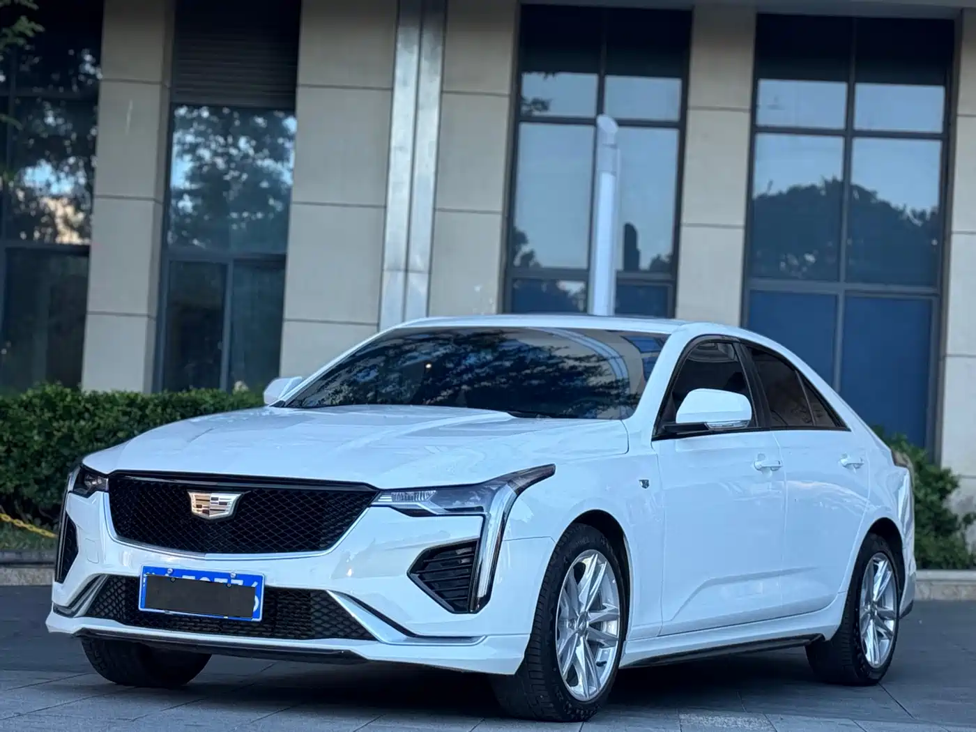 Cadillac CT4 2022 28T Luxury Model