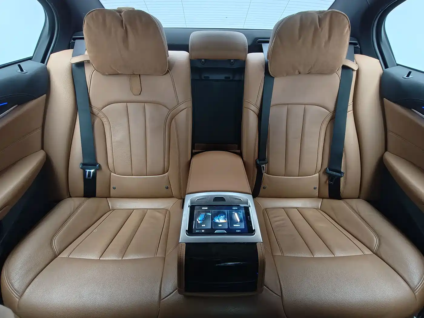 BMW 5 Series 2020 530Li Exclusive M Sport Package фото 15