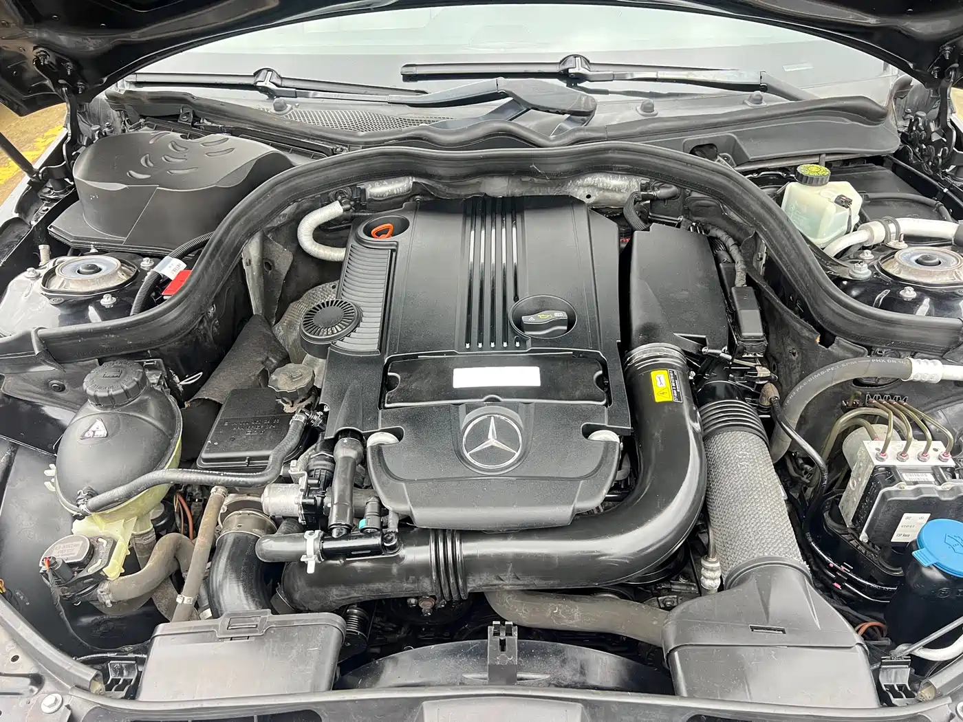 Photo 28 - Mercedes-Benz E-Class