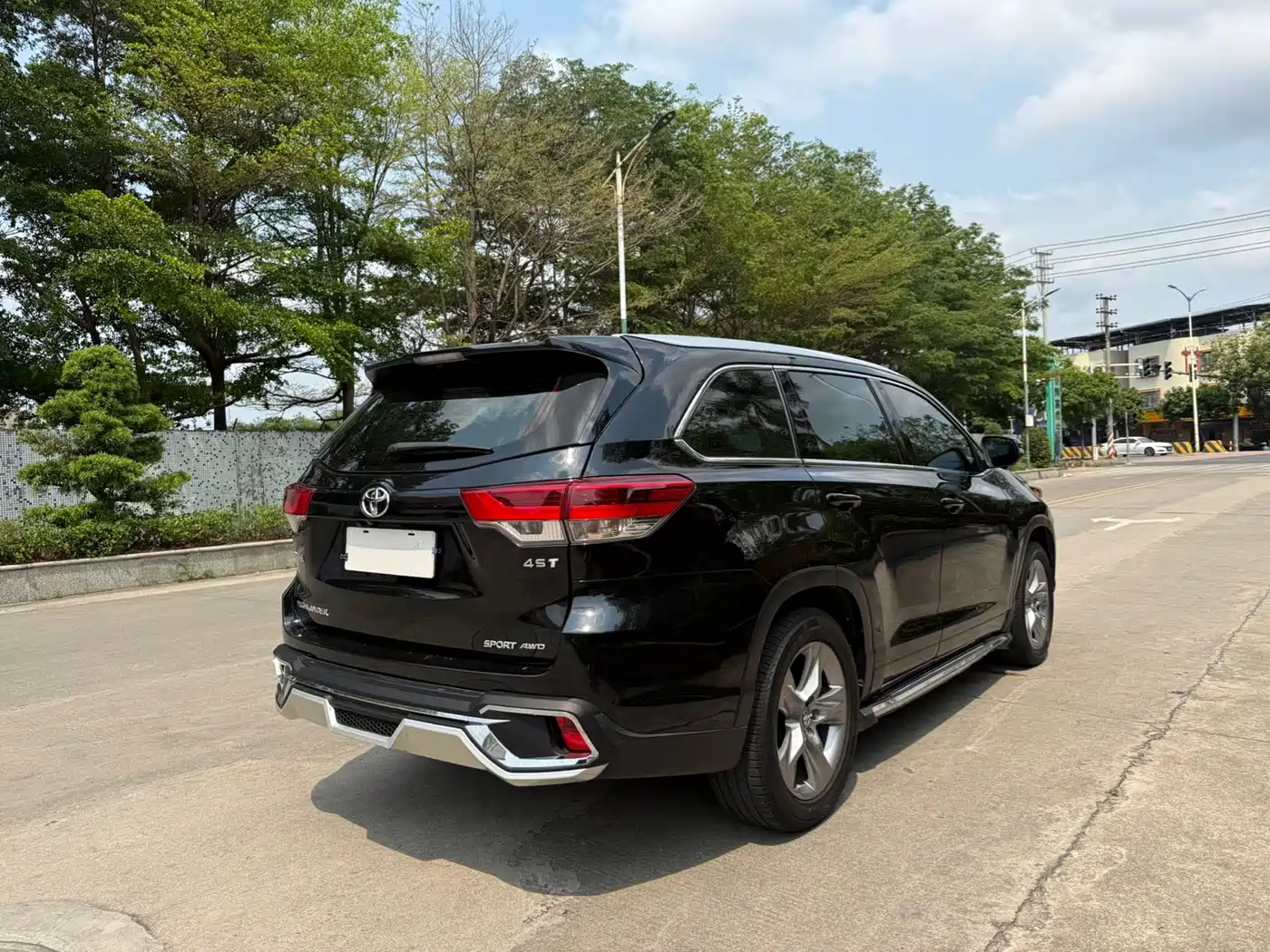 Toyota Highlander 2018 2.0T 4WD Luxury 7-seater China VI фото 7