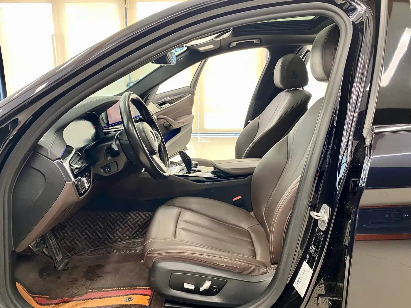 BMW 5 Series 2019 525Li M Sport Package фото 5