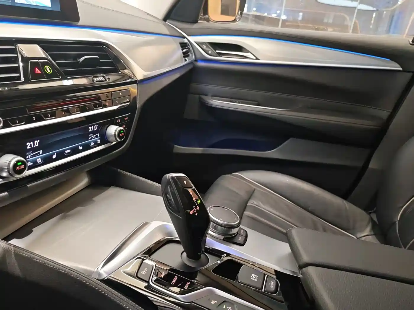BMW 6 Series GT 2018 630i Luxury Design Package фото 14