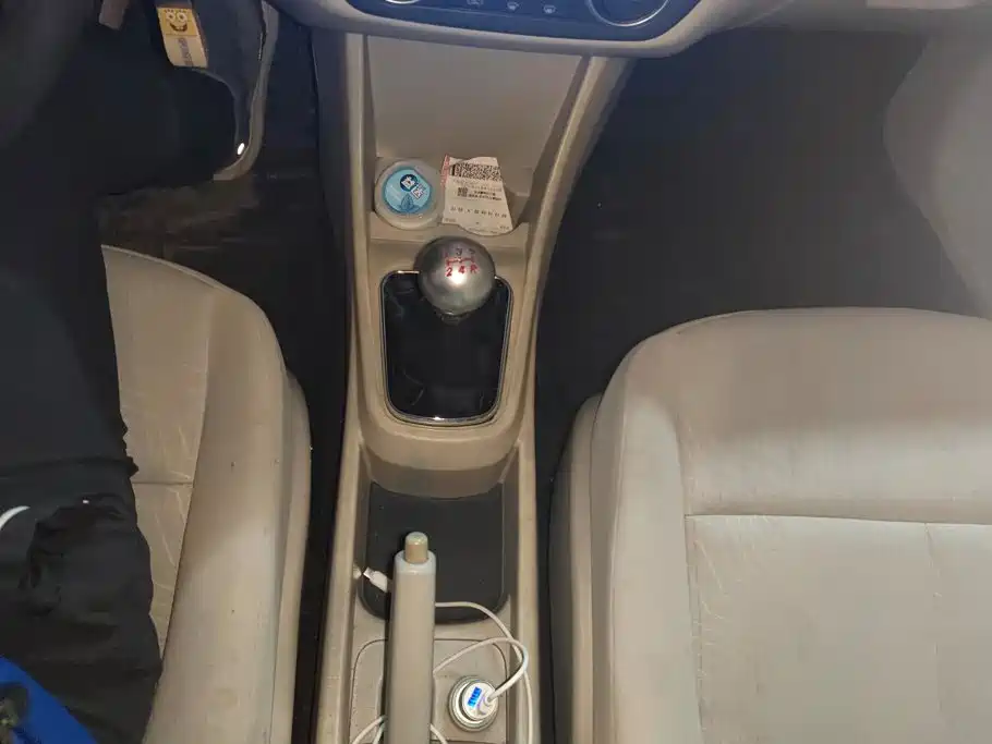 Dongfeng Aeolus Dongfeng Fengshen A60 2016 2016 Model 1.5L Manual Luxury
