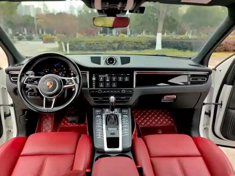 Porsche Macan 2018 Macan 2.0T фото 4