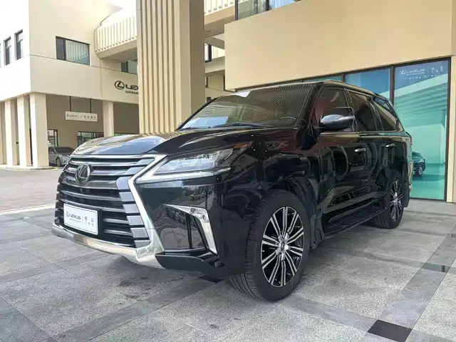Lexus LX 2019