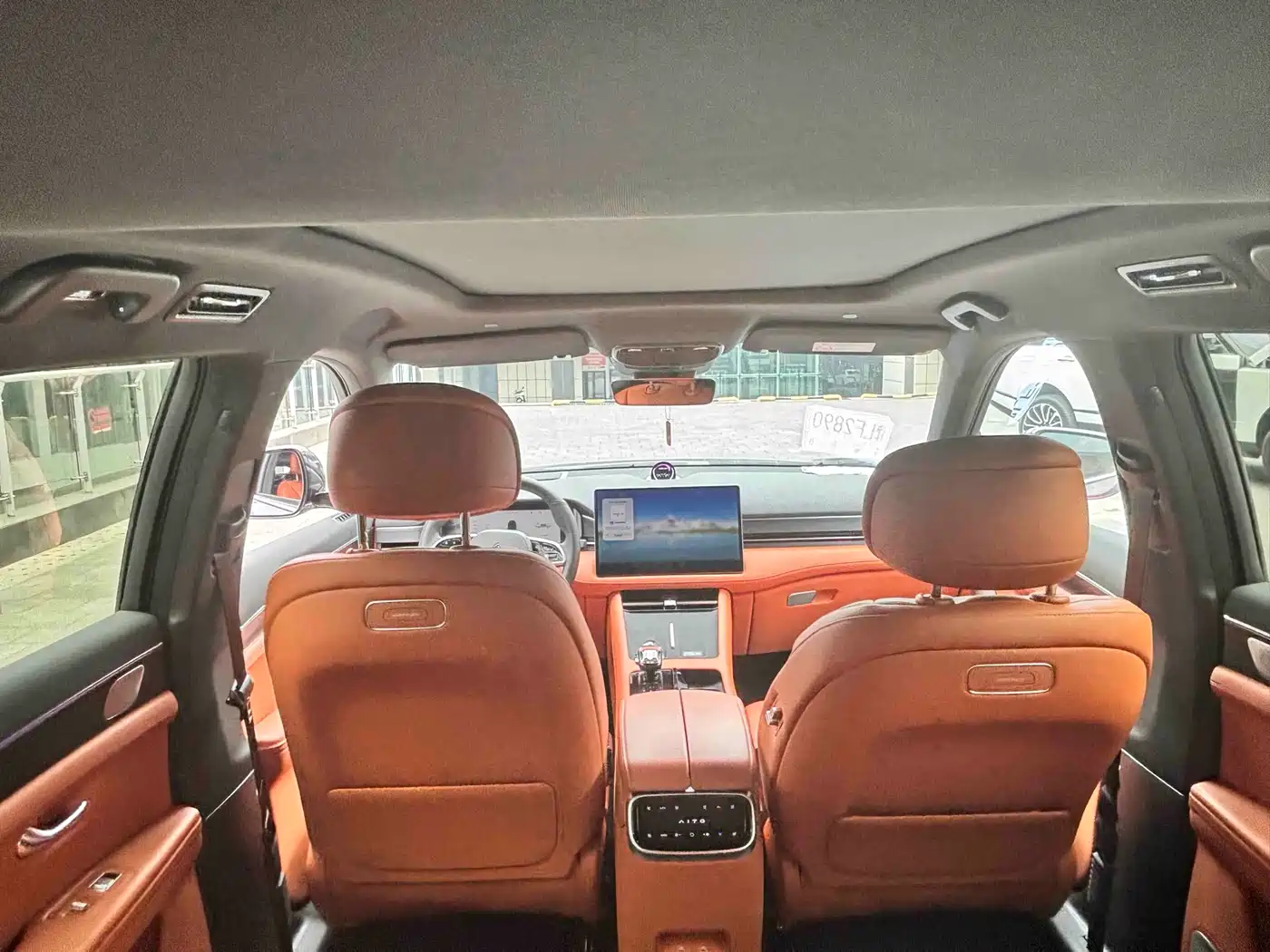 AITO Wenjie AITO M7 2024 1.5T Smart Drive 4WD Ultra 5-seater фото 15