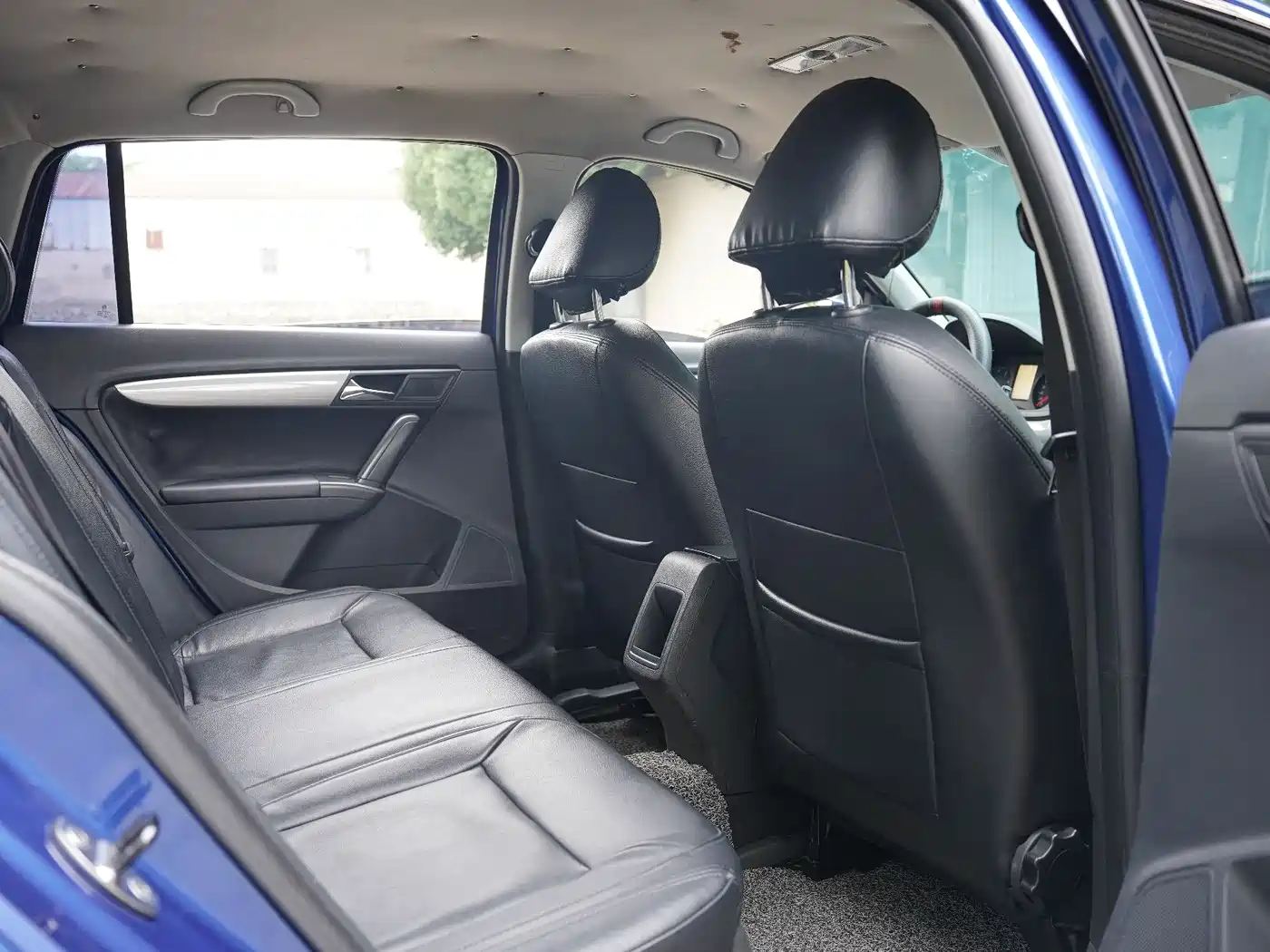 Volkswagen Lavida Tour 2013 1.6L Automatic Trend Style фото 14