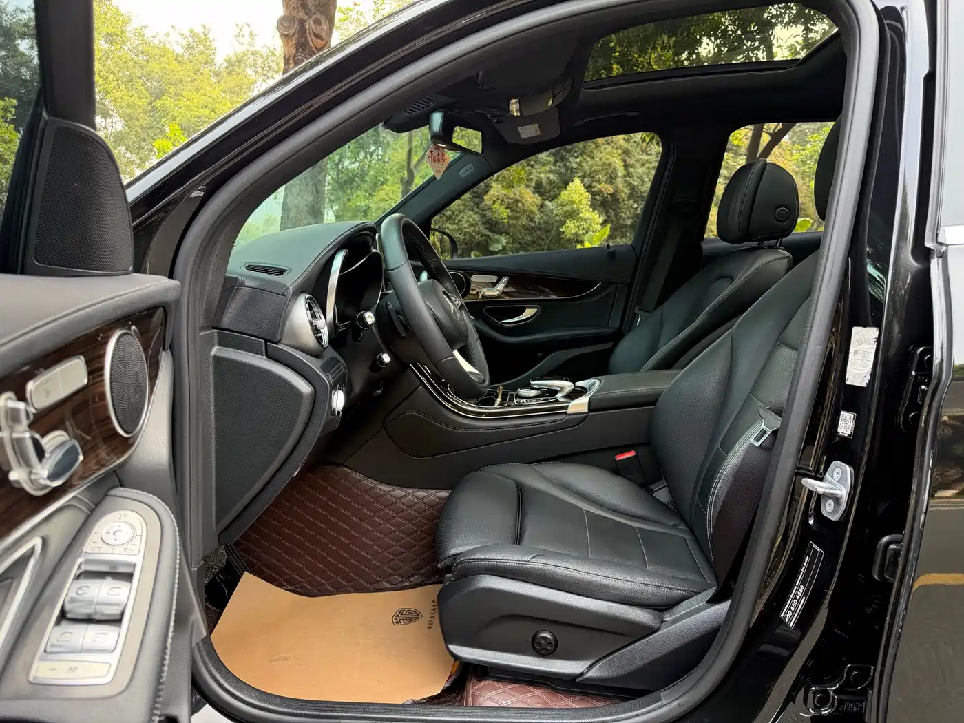 Mercedes-Benz GLC 2017 GLC 260 4MATIC Dynamic фото 4