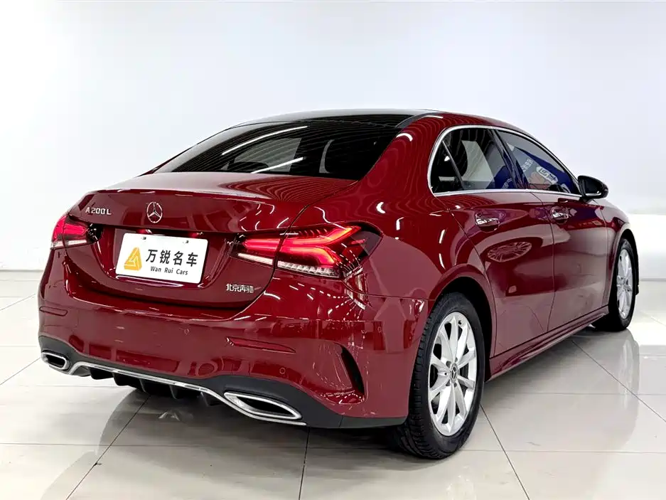 Mercedes-Benz A-Class 2021 A 200 L Sport Sedan Fashion Edition фото 3