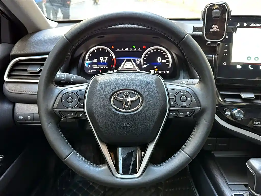 Toyota Camry 2021 2.5G Luxury Edition фото 12
