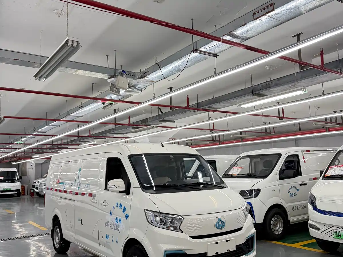 CHANGAN CROSS STAR V7 EV