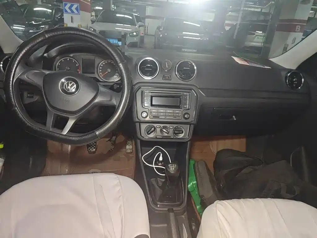 Volkswagen Jetta 2017 1.5L Manual Fashion фото 10