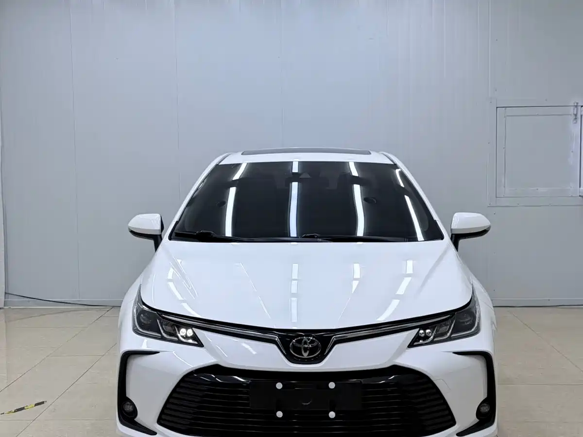 Toyota Corolla 2021 1.2T S-CVT Elite PLUS Edition фото 2