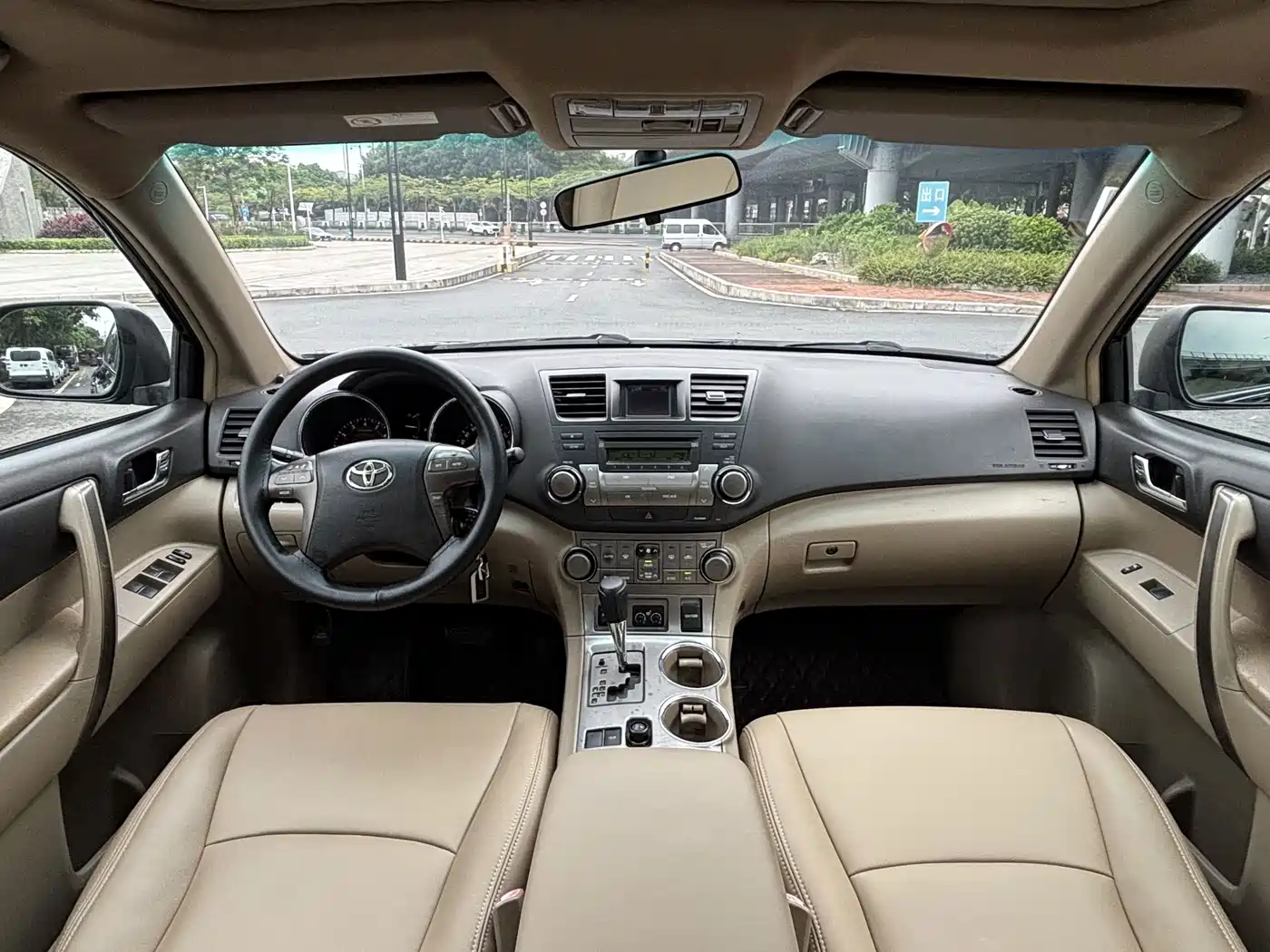 Toyota Highlander 2010 2009 2.7L 2WD 7-seater Luxury Edition