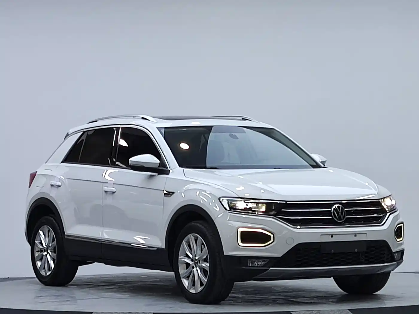 Volkswagen T-ROC 2022 280TSI DSG 2WD Elite PLUS фото 4