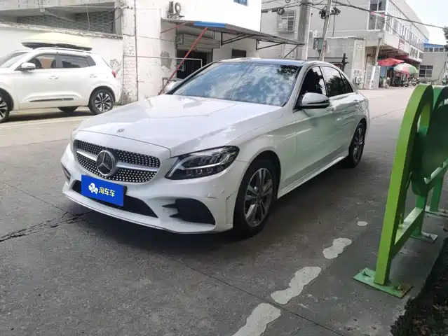 Mercedes-Benz C-Class 2021
