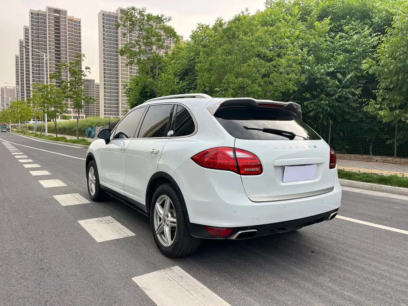 Porsche Cayenne 2014 Cayenne Platinum Edition 3.0T фото 6