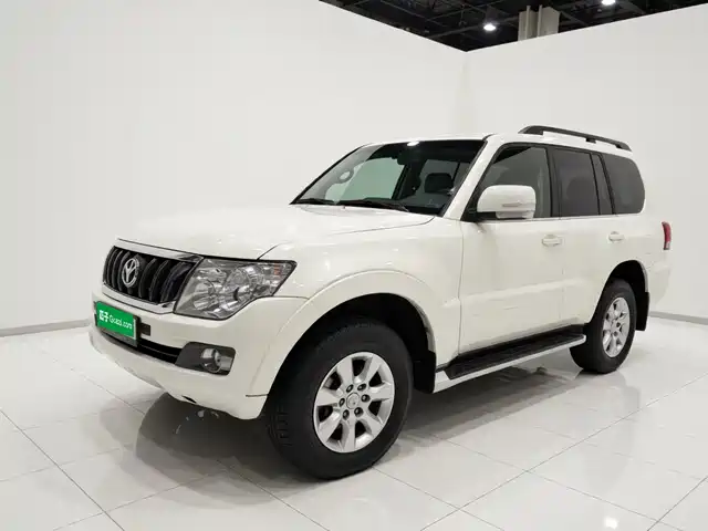 Mitsubishi Pajero (Import) 2019