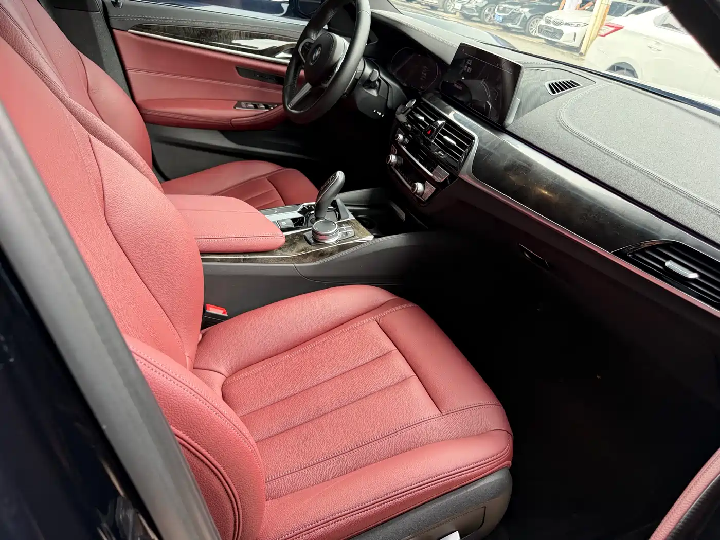 BMW 5 Series 2020 530Li Leading M Sport Package фото 12