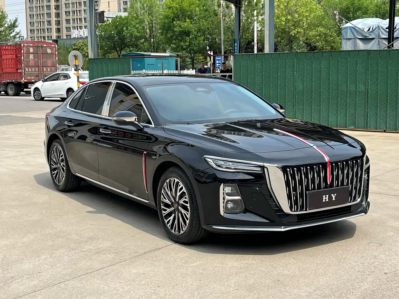 Hongqi H5 2024 2.0T Automatic Smart Connect Flag Smooth Edition фото 8