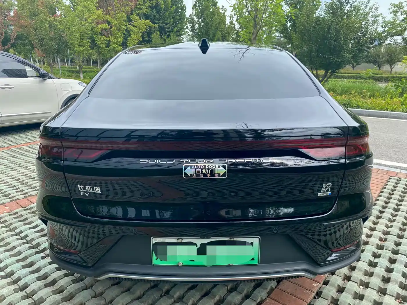 Фото 8 - BYD Han