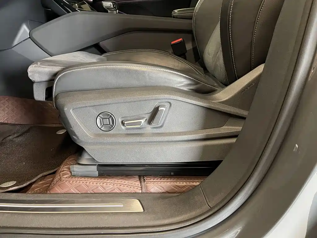 Audi Q6 2024 2024 45 TFSI quattro Qi Yun Flying Rider Package 7-seater