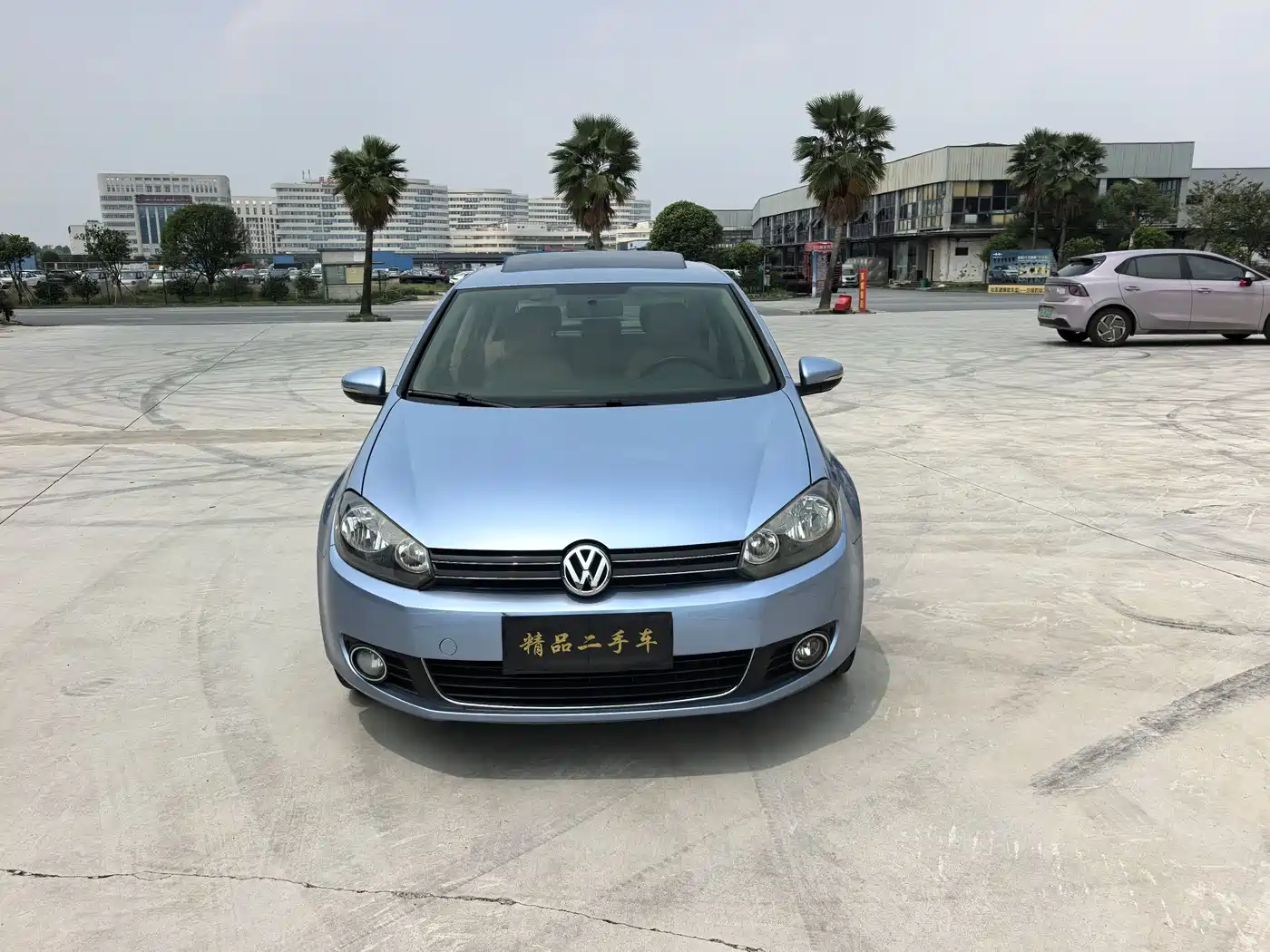 Volkswagen Golf 2011 1.4TSI Auto Luxury фото 2