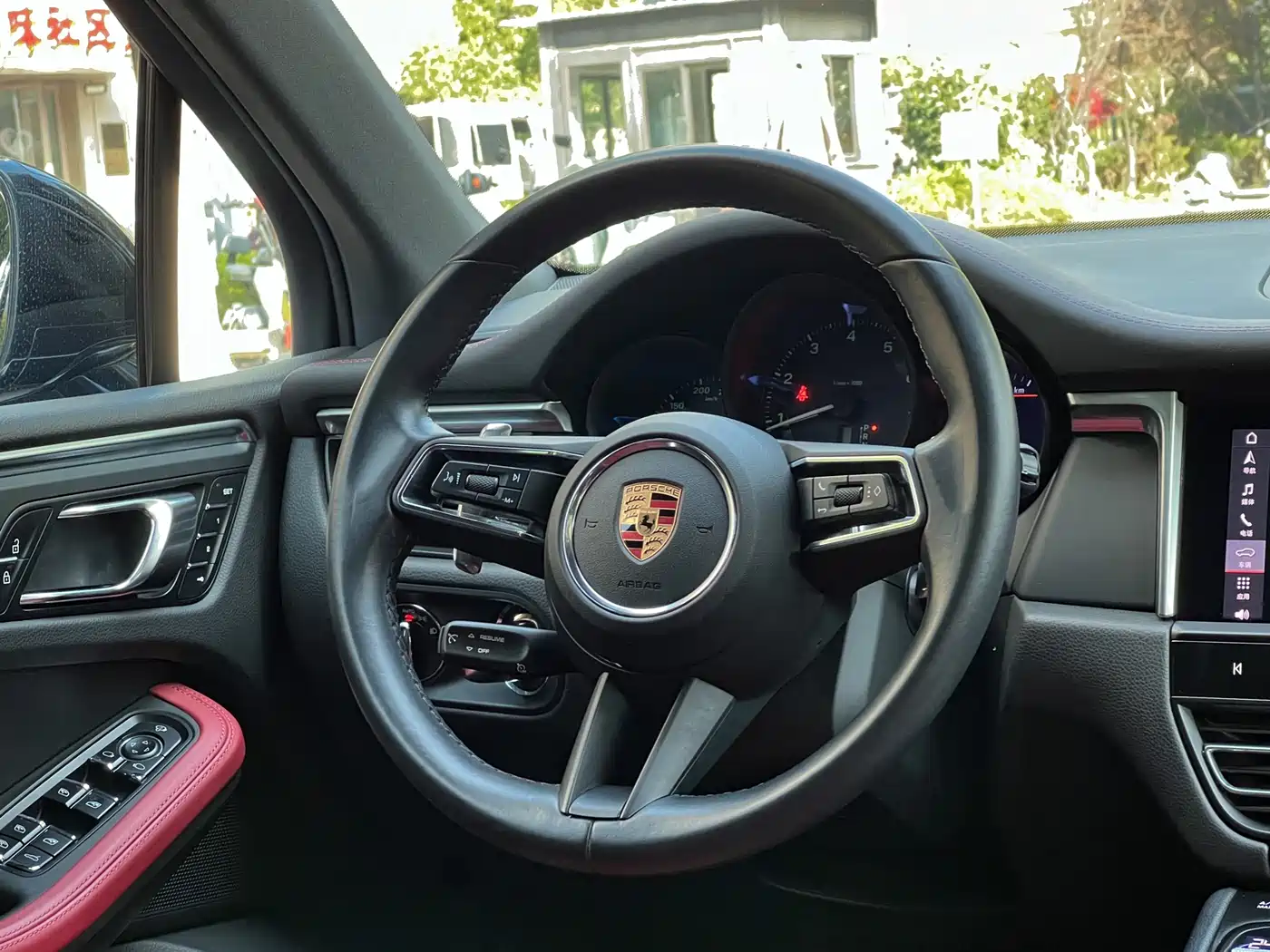 Porsche Macan 2022 Macan 2.0T фото 15
