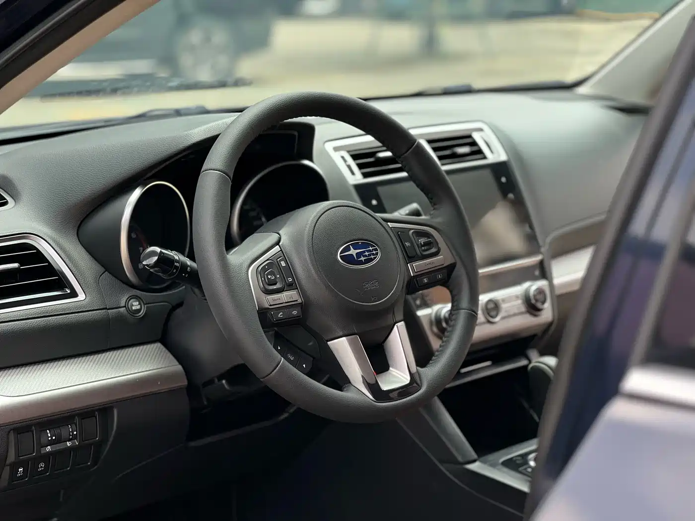 Subaru Outback 2016 2.5i Classic Edition фото 18