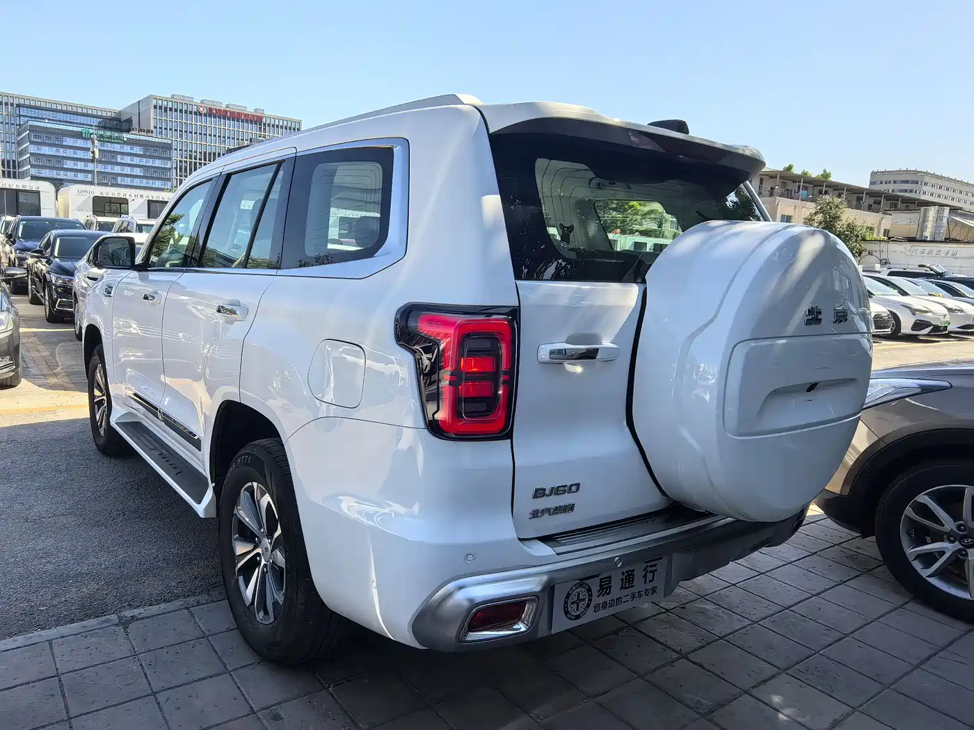 BAIC ORV Beijing Off-Road BJ60 2022 2.0T May Day Edition 7-Seater фото 18