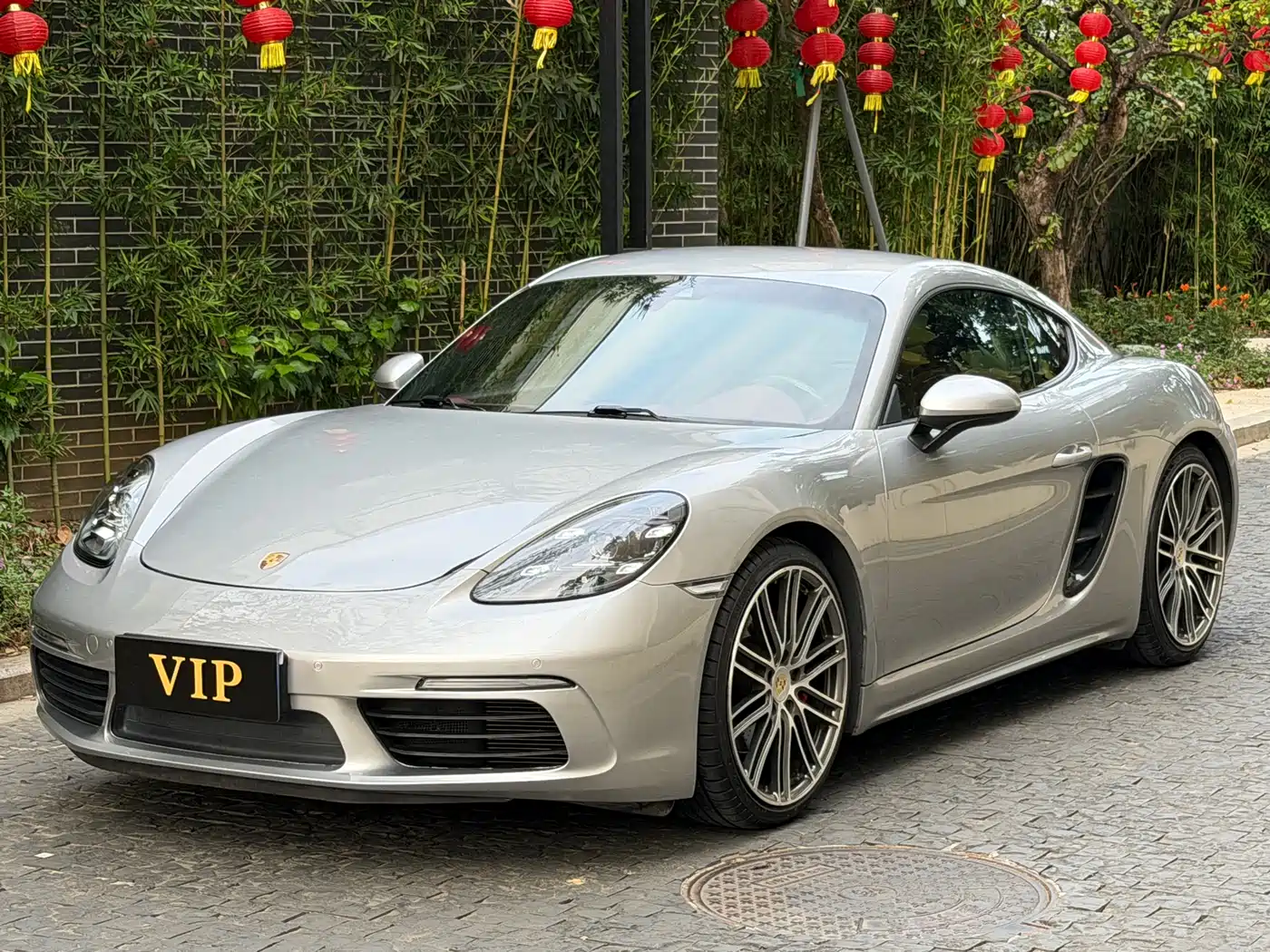 Porsche 718 2018 Cayman 2.0T фото 3