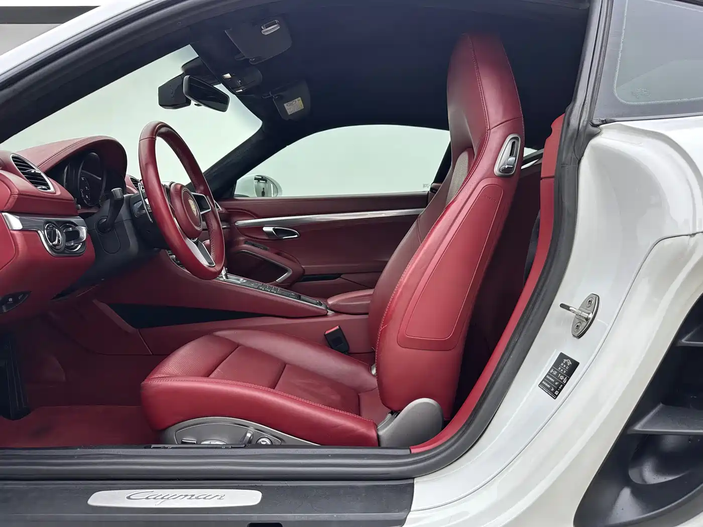 Porsche 718 2018 Cayman 2.0T фото 6