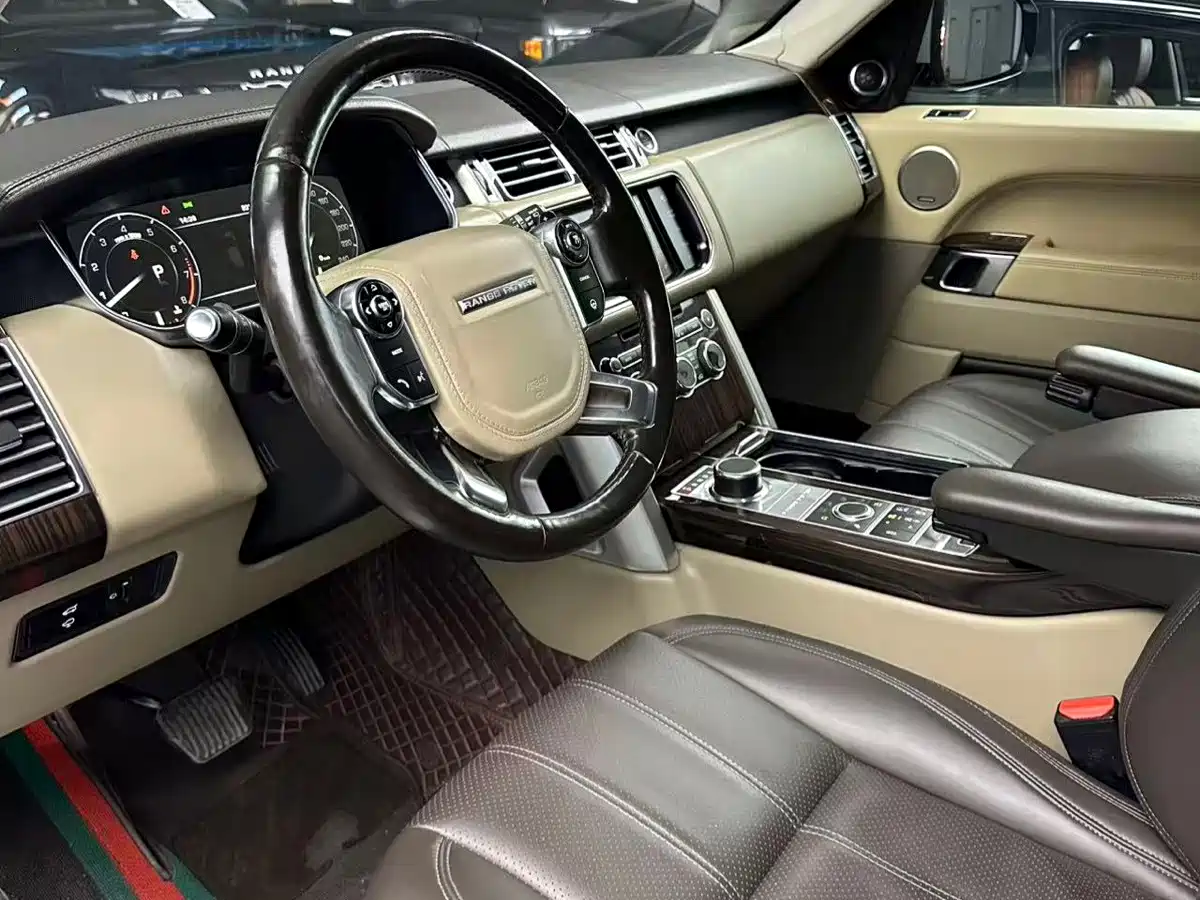 Land Rover Range Rover 2015 2014 3.0 SC V6 Vogue