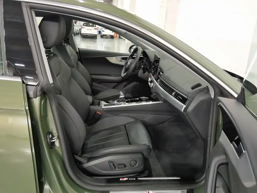 Фото 23 - Audi A5 (Import)