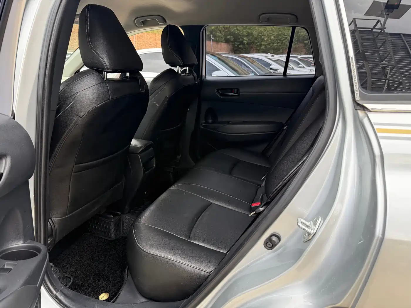 Toyota Frontlander 2022 2.0L CVT Elite фото 7