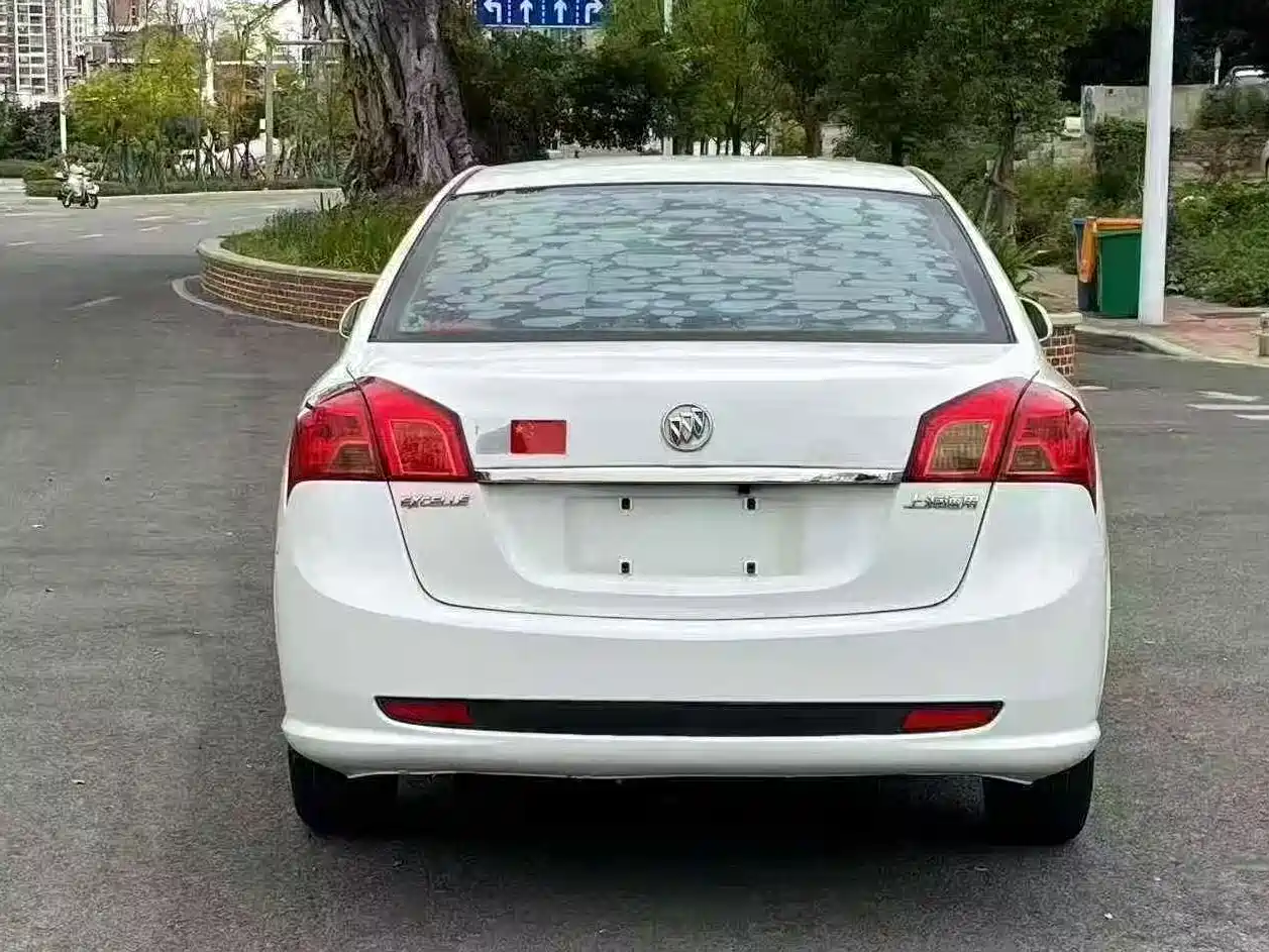 Buick Excelle 2013 1.5L Automatic Classic фото 8